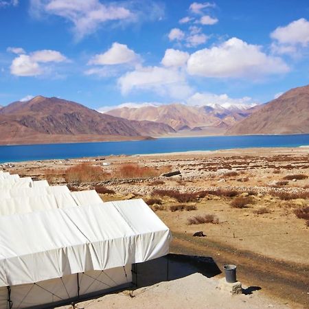 Camp Redstart Hotell Leh Exteriör bild