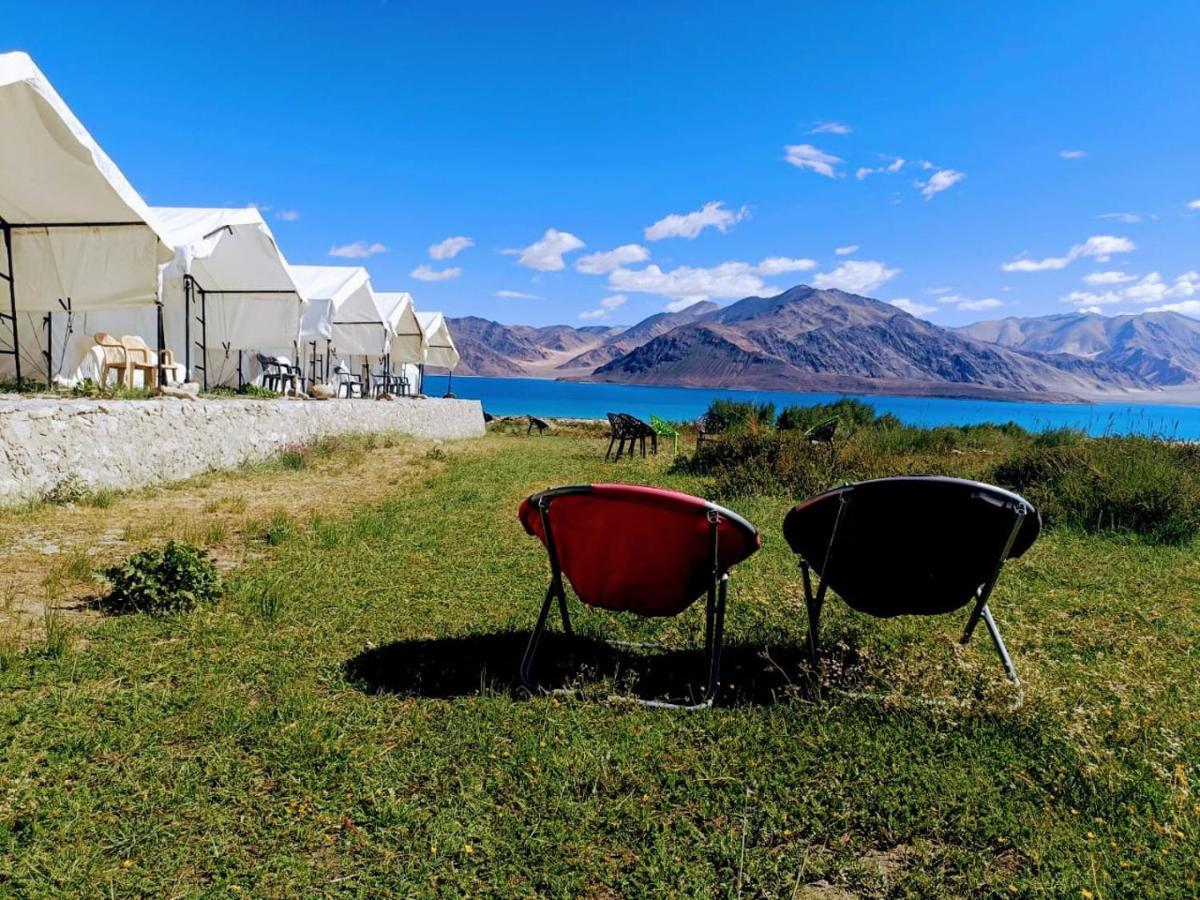 Camp Redstart Hotell Leh Exteriör bild